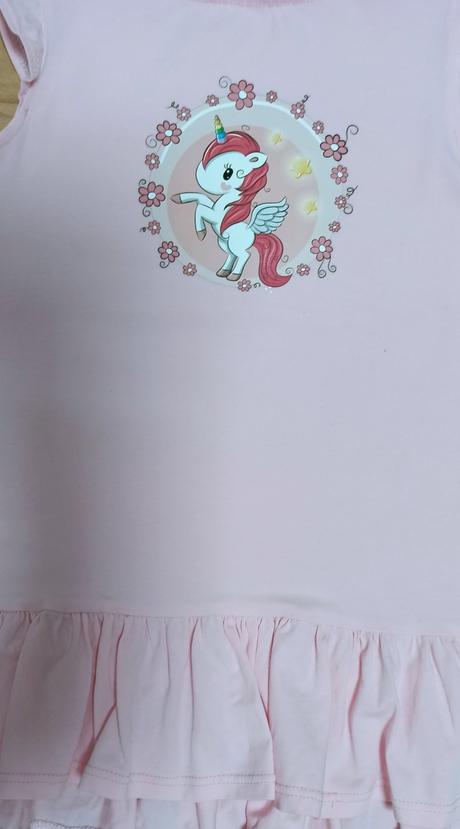 Ružová tunika, 134