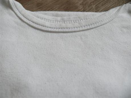 6 ks bodyniek s krátkym rukávom,výborný stav, disney,86