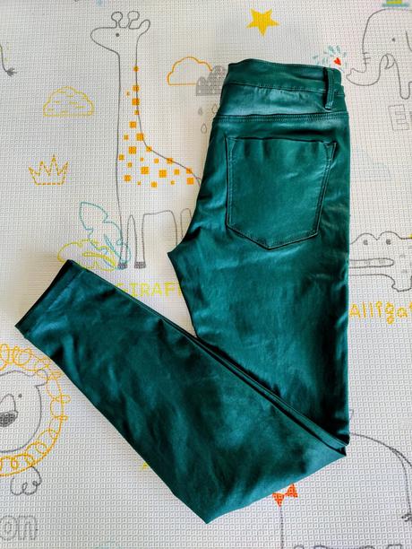 Tmavozelená "kožené" nohavice stradivarius, stradivarius,m