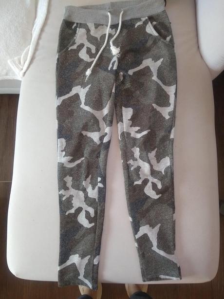 Dámske tepláky  s, s