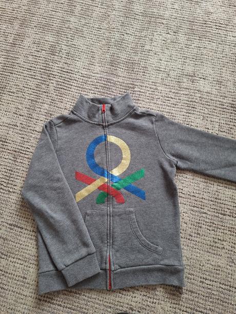 Dievčenská mikina, bez poškodeni, žmolkov., benetton,122