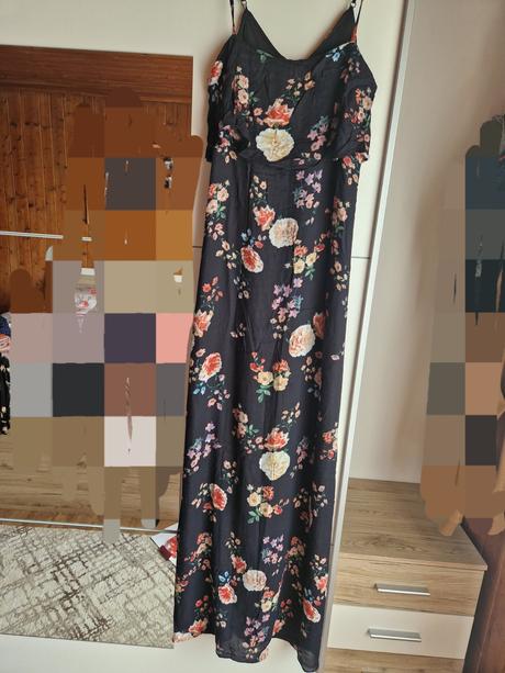 Predám šaty, bershka,s