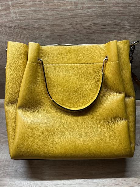 Kozena talianska kabelka v horcicovej farbe, 