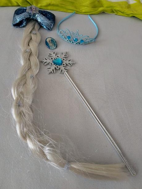 Karnevalové šaty elza, 