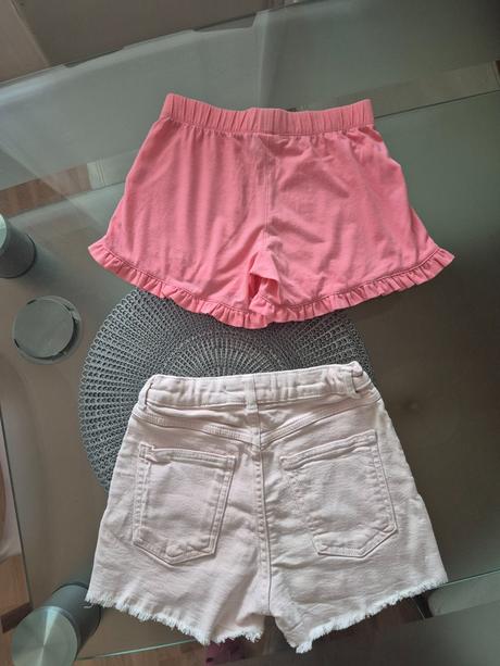 Šortky, zara,134