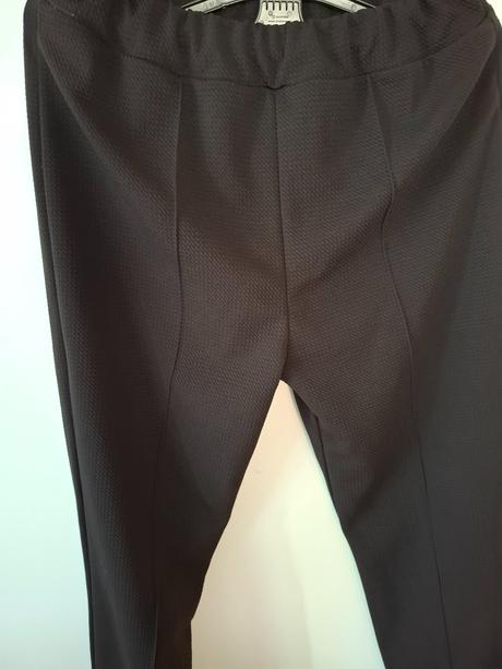 Cierne nohavice a tricka, xl
