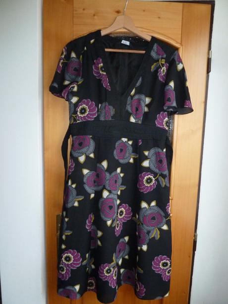 Saty kvetinove podsite oblecene 1x, f&f,40