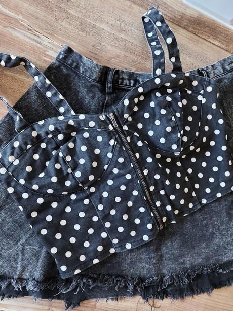 Áčková čierna sukňa s crop typom zn. h&m, h&m,s