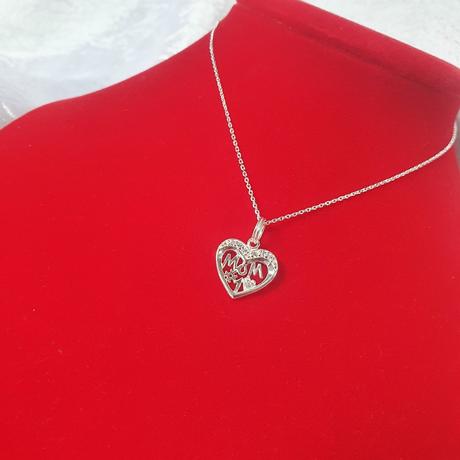 Strieborný prívesok mom, 