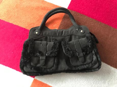 Kabelka do ruky s kozusinkou,18,5 cm x 30 cm, mango