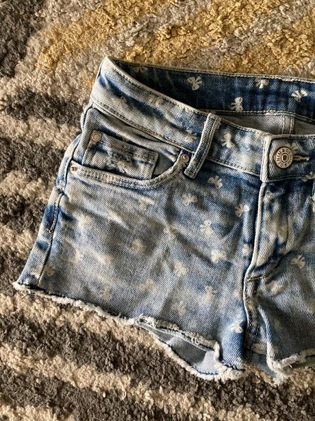 Rifľové šortky s mašličkami, h&m,128