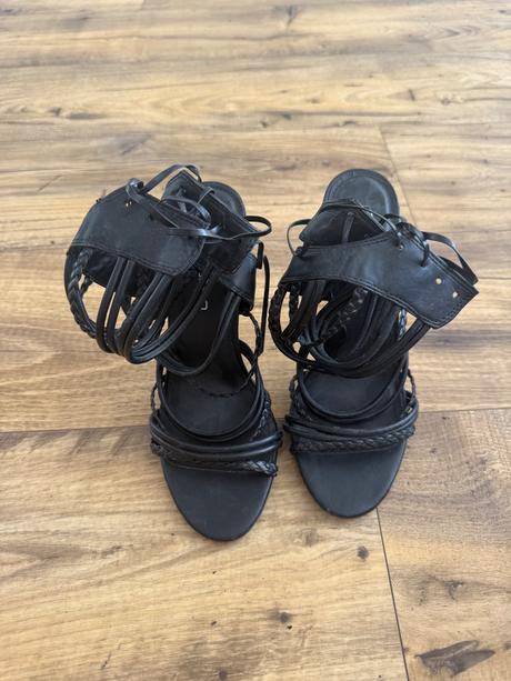 Sandálky boohoi, 37