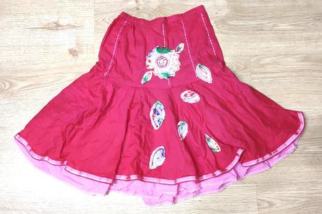 Cervena vrstvena sukna, marks & spencer,122