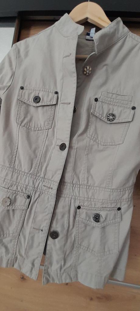 Prechodná bunda, 40