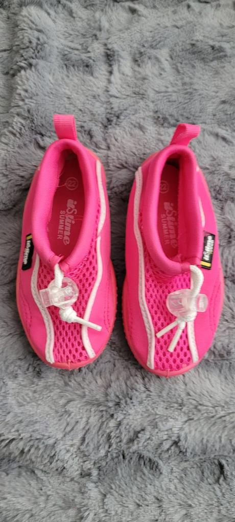 Topánky do vody, 22