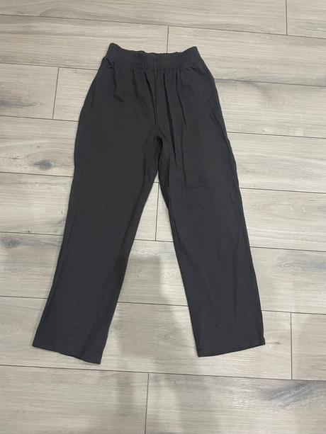 Dievčenské tepláky sivé 140, h&m,140