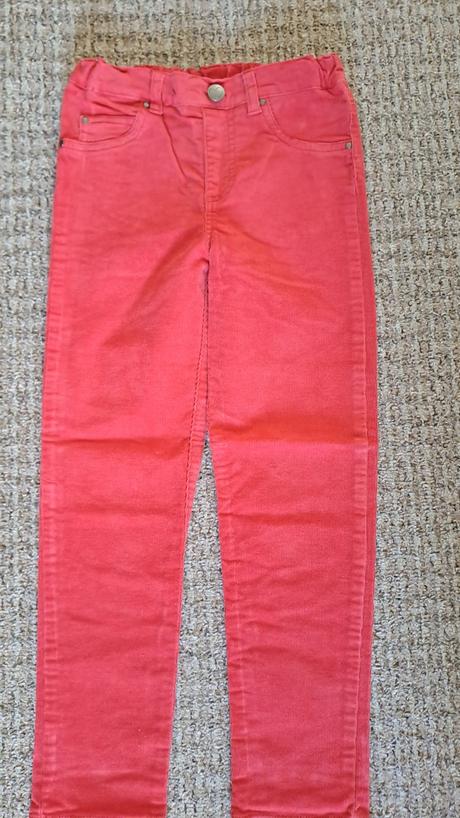 Červené mendžestráky, tchibo,116