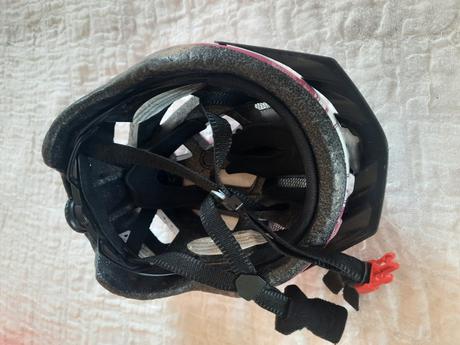 Prilba dievčenská, s