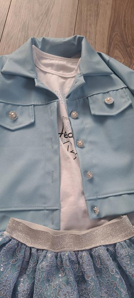 Krásny trojkomplet, 128