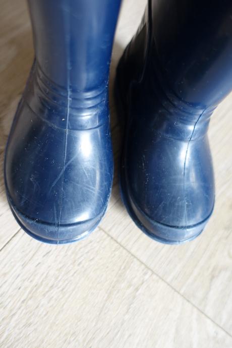 Gumenné čižmi, 22