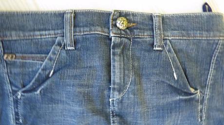 Zostihlujuca riflova sukna. top stav a strih., miss sixty,s