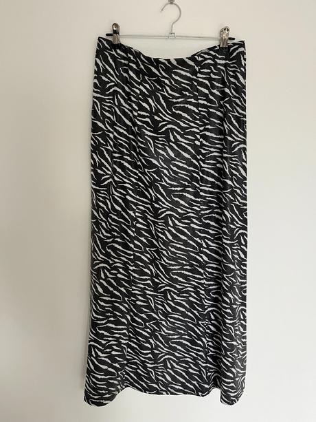 Dlhá maxi pruhovaná zebrovaná sukňa s hadím vzorom, zara,l
