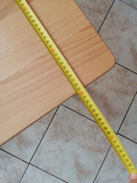 Montessori stolík s 2 stoličkami masív,