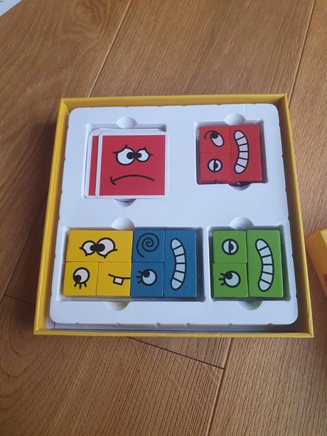 Puzzle building blocks, 