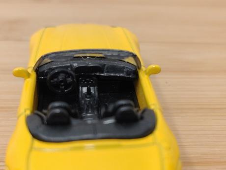 Zb model welly bmw z8 roadster yellow mattel 2010,