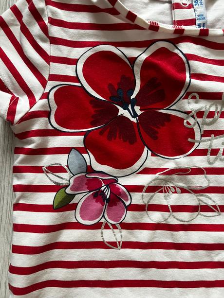 Prekrásne pásikavé tričko s kvetmi, mayoral,98