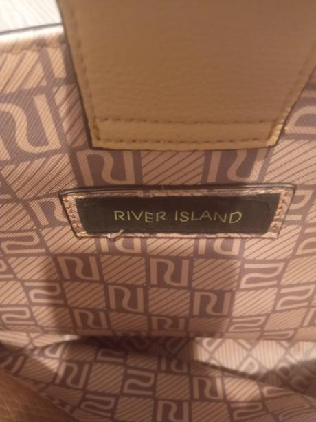 Kabelka, river island