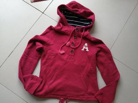 Hrubšia mikina, 158