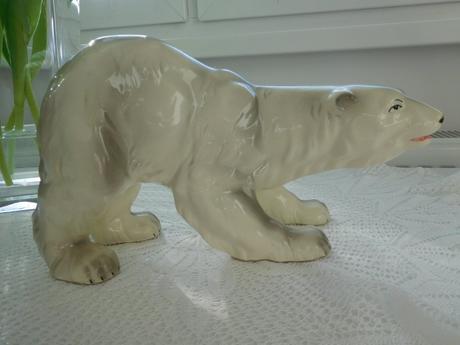 Veľká porcelánová figúrka - medveď polárny,