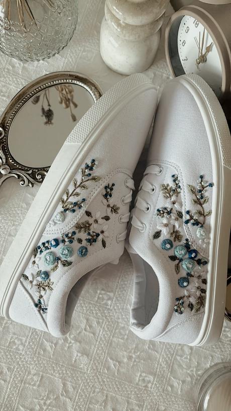 Plátené, ručne vyšívané tenisky, 36 - 42