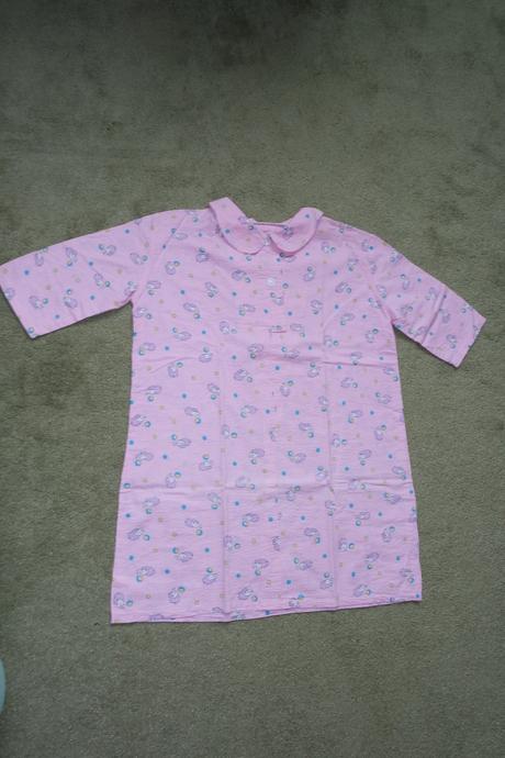 Dievčenská nočná košeľa, 116