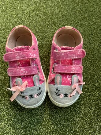 Papučky, cupcake,24