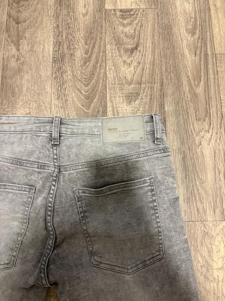 Pánske džínsy, bershka,40