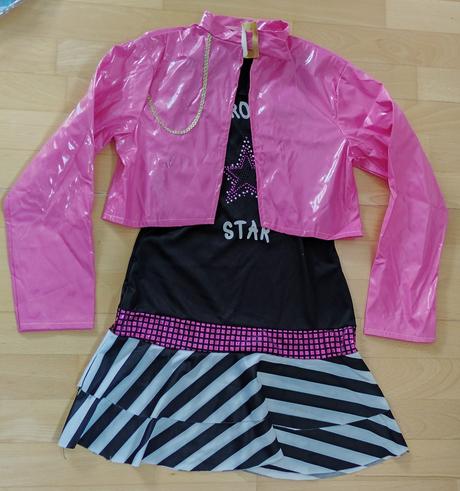 Kostým speváčky, 