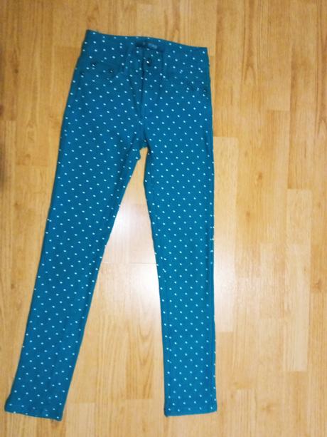 Guličkové nohavice, 152