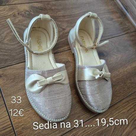 Sandalky, 30
