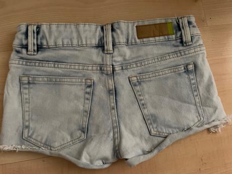 Kraťasy riflové 10 rokov, chapter young,140