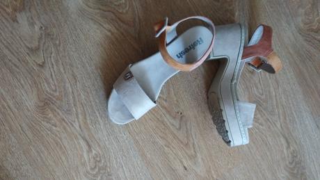 Kožené sandálky, 38