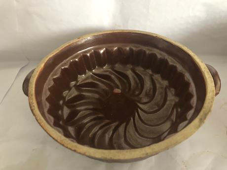 Starozitna keramicka forma na pecenie keramika  na, 