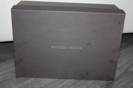 Krabice gucci a jimmy choo,