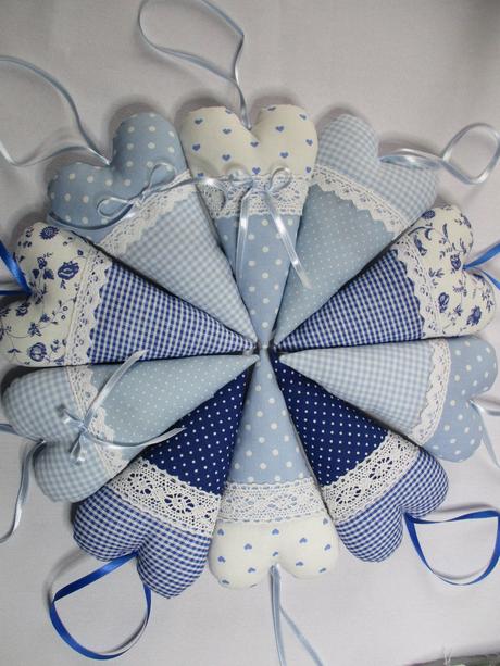 Srdiečka v modrom, väčšie,