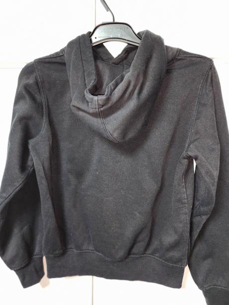 Čierna mikina billie eilish, h&m,146