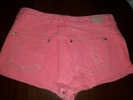 Neonove riflove kratasy v top stave, pull&bear,s