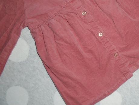 Menčestrové šaty na 6 mesiacov, 68