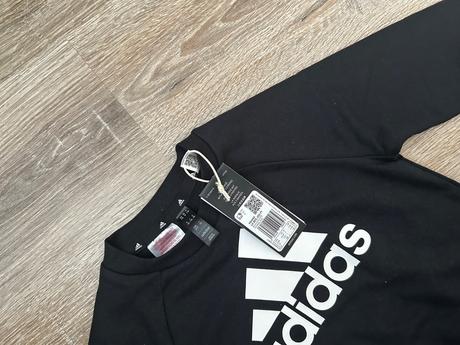 Adidad súprava, adidas,128