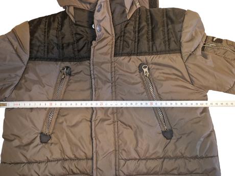 Tepla chlapcenska bundicka (134), c&a,134